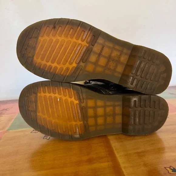 Dr Martens 1B99 Boots Women Sz US 9 EU 41 Distressed Metallic Silver 14 Eyelets - Picture 7 of 12